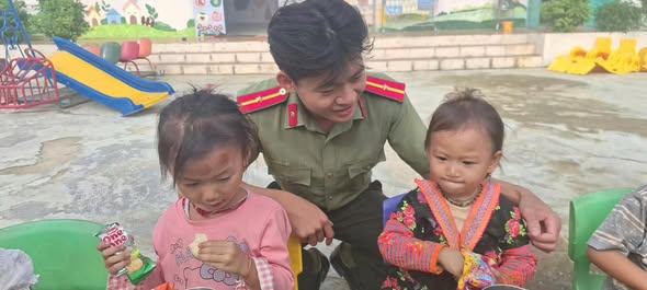 Trung thu yêu thương tại Háng Mùa Lừ